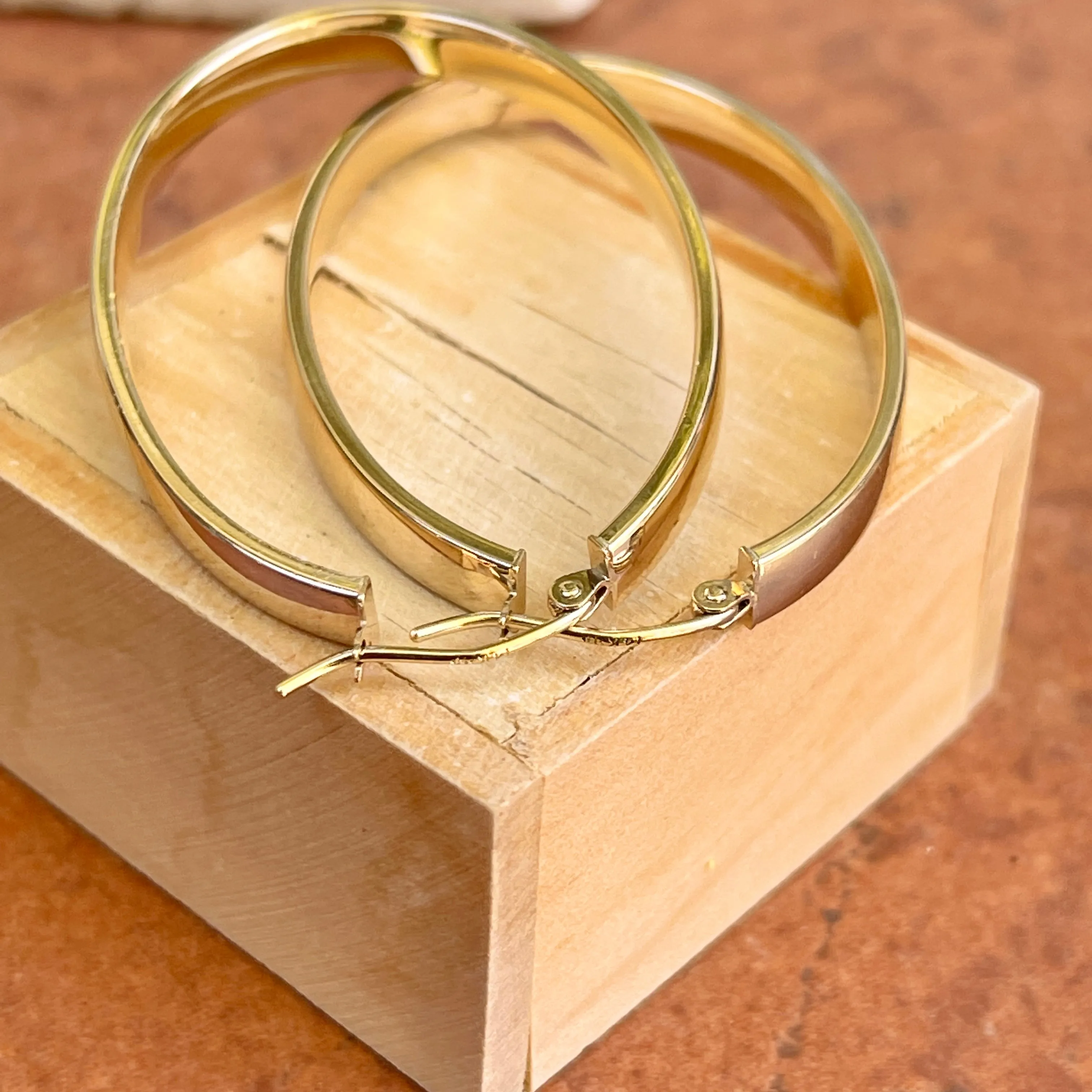 14KT Yellow Gold Polished 4mm Oval Hoop Earrings 48mm