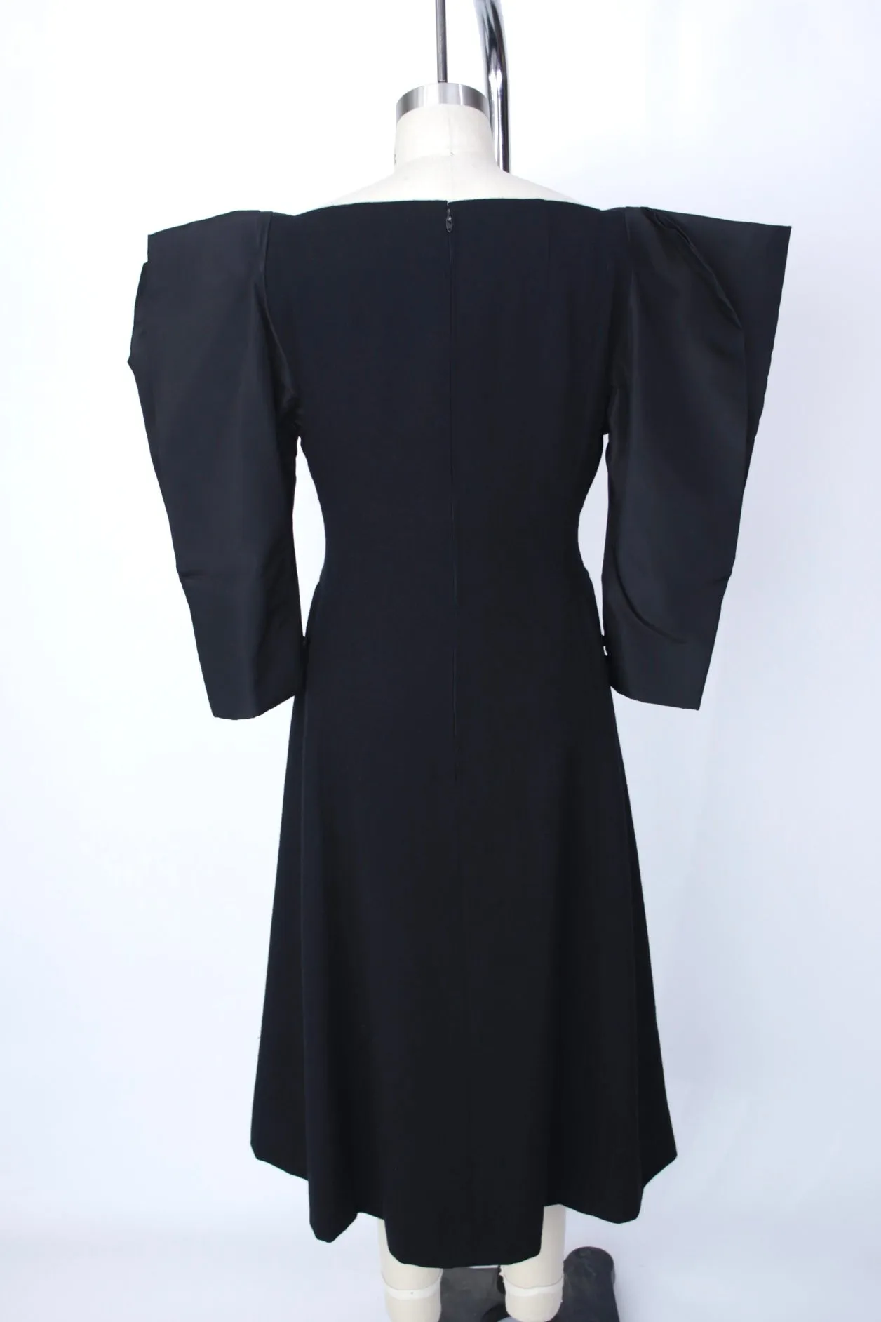 1980s Pauline Trigère Structured Cocktail Dress