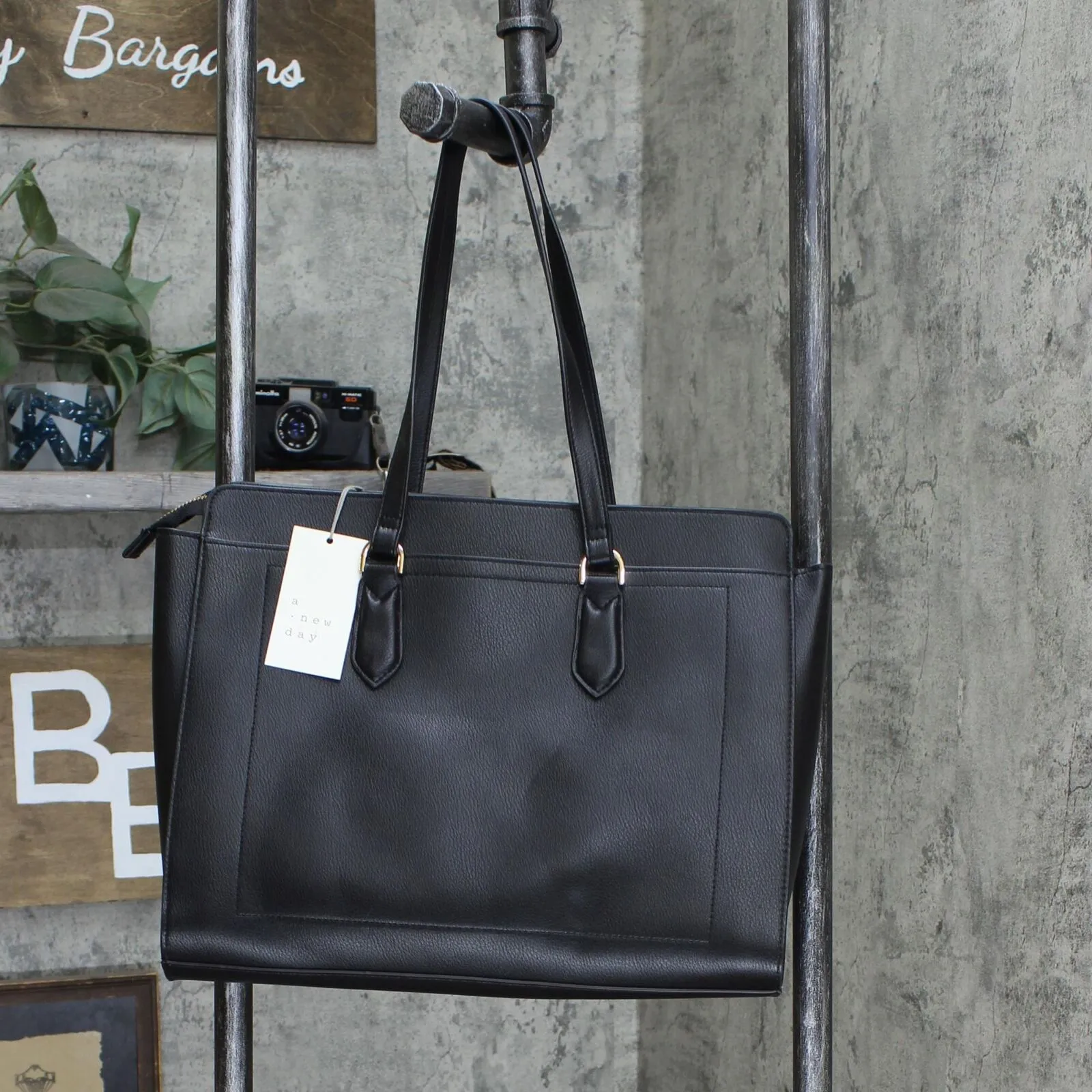 A New Day Women's Large Zip Closure Tote Handbag Black