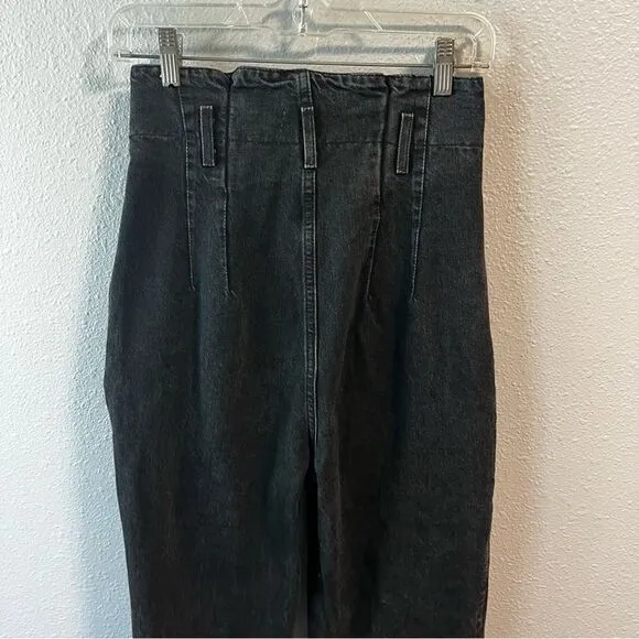Abercrombie &amp; Fitch Mom Jean Black High Rise Waist Raw Hem