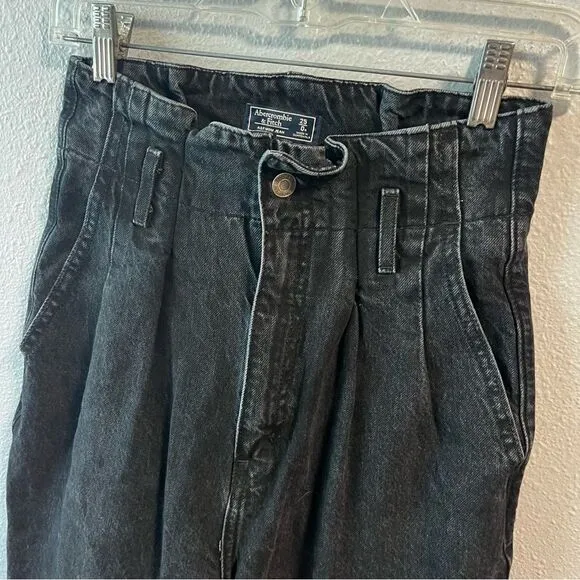 Abercrombie &amp; Fitch Mom Jean Black High Rise Waist Raw Hem