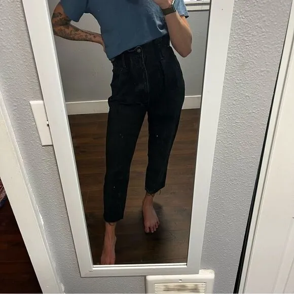 Abercrombie &amp; Fitch Mom Jean Black High Rise Waist Raw Hem