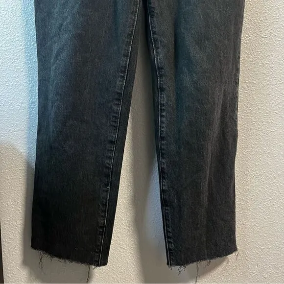 Abercrombie &amp; Fitch Mom Jean Black High Rise Waist Raw Hem