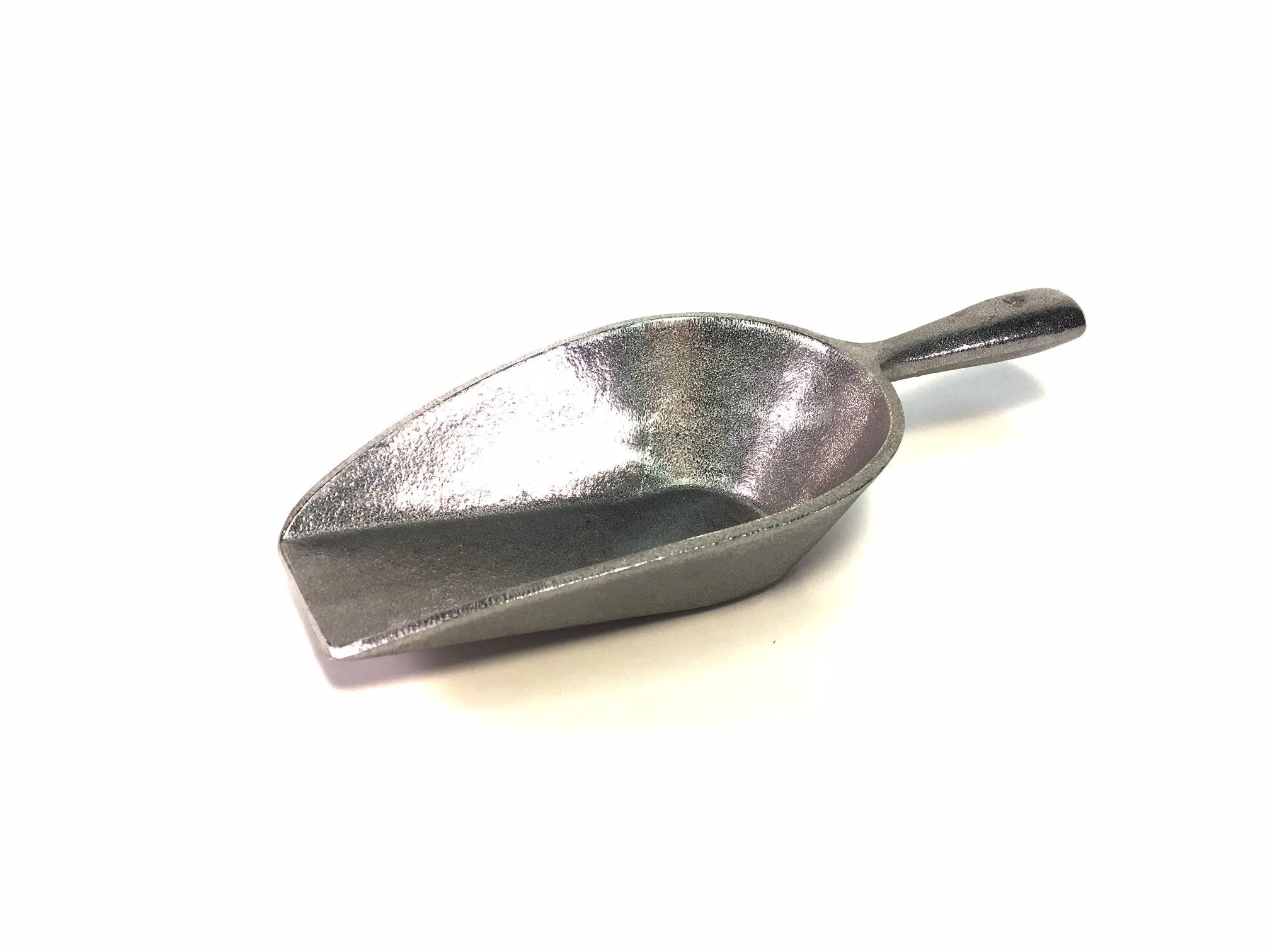 Aluminum Flat-Bottom Scoop's Available in 4 Sizes - Please Select Size