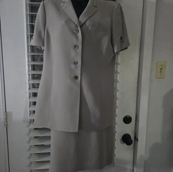 Anne Klein Skirt &amp; Jacket Business Suit