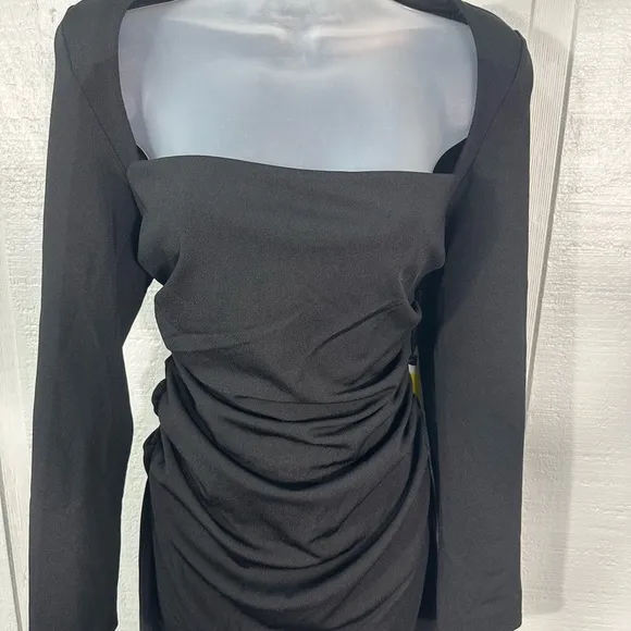 Astr The Label Volume Shoulder Long Sleeve Ruched Bodycon Dress SZ Large…