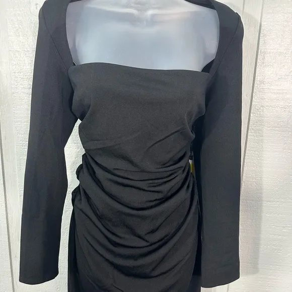 Astr The Label Volume Shoulder Long Sleeve Ruched Bodycon Dress SZ Large…