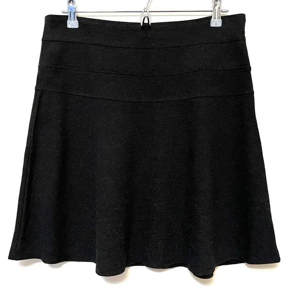 Athleta • 10 • Charcoal Grey Flounce Skirt