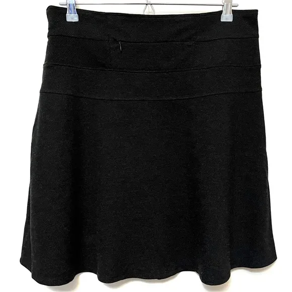 Athleta • 10 • Charcoal Grey Flounce Skirt