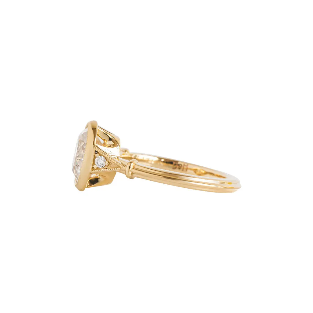 Audrey Antique Oval