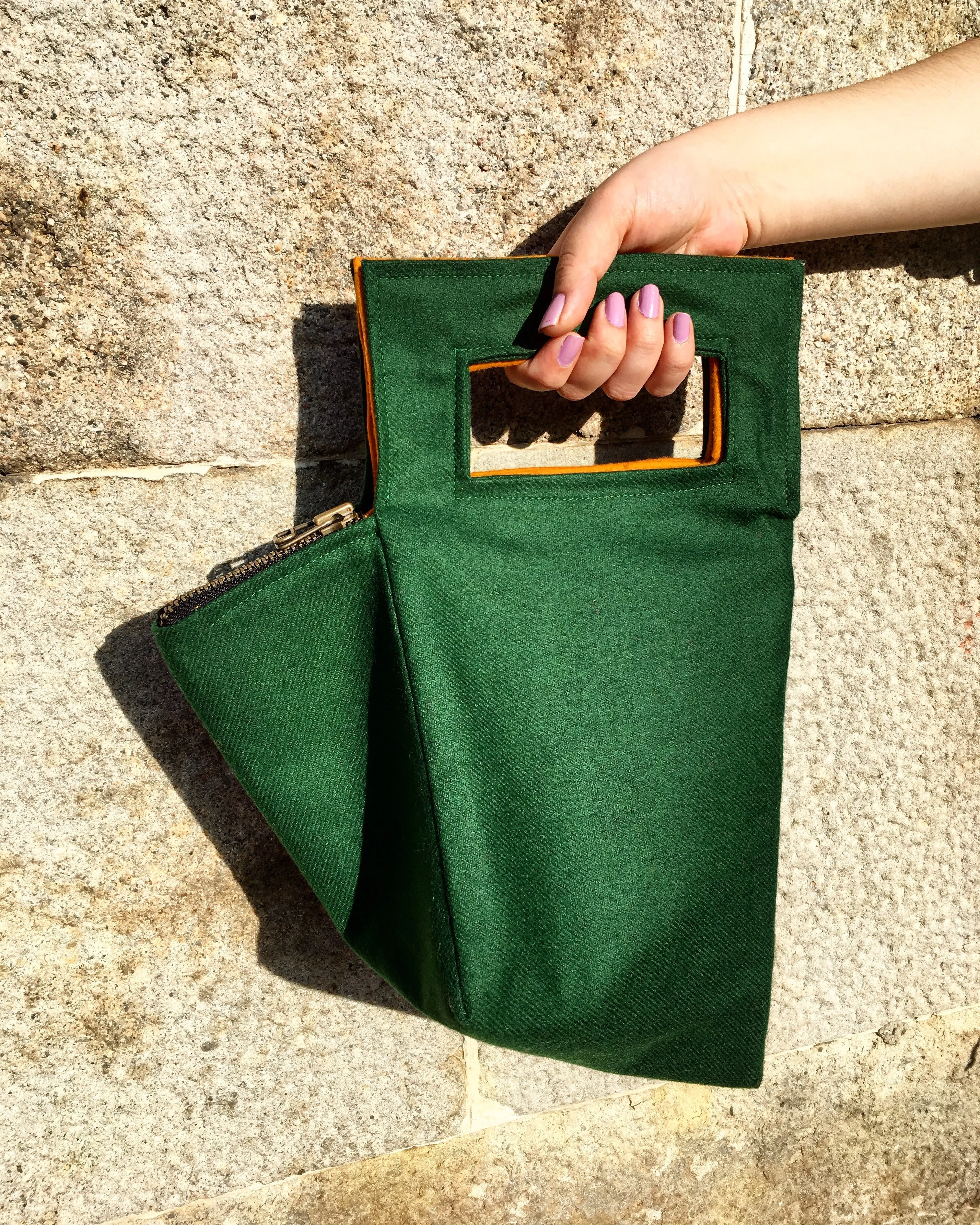 BAG L B