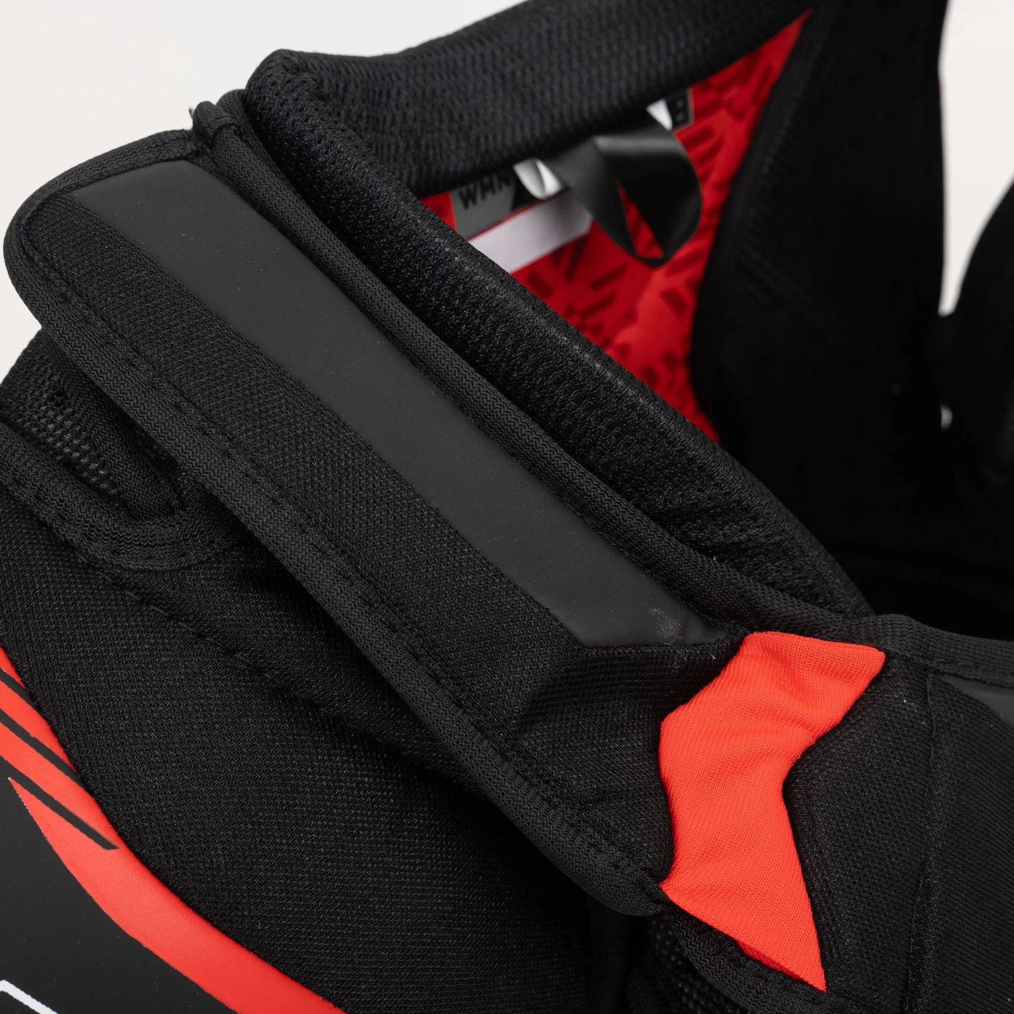 Bauer Womens Pro Hockey Shoulder Pads