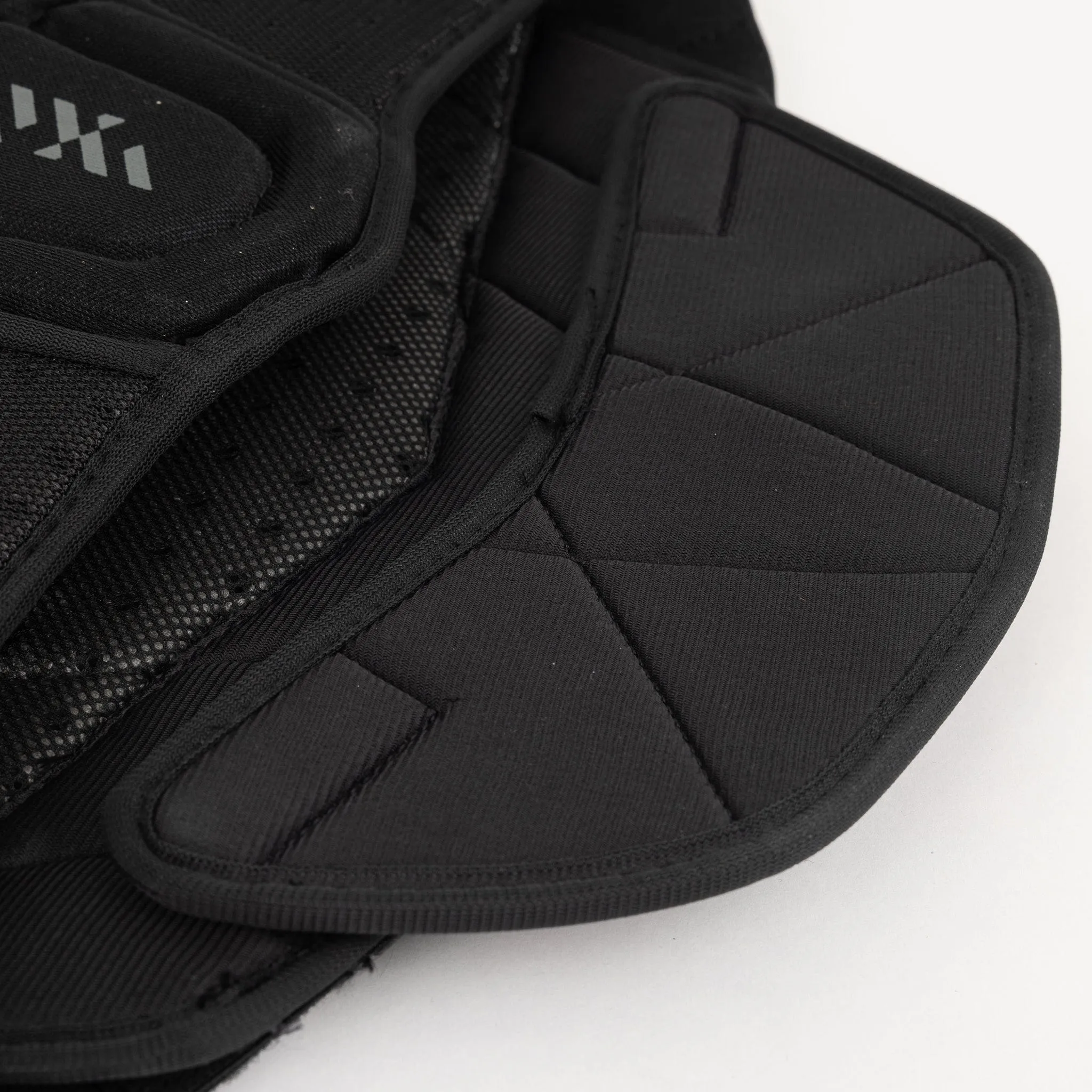 Bauer Womens Pro Hockey Shoulder Pads