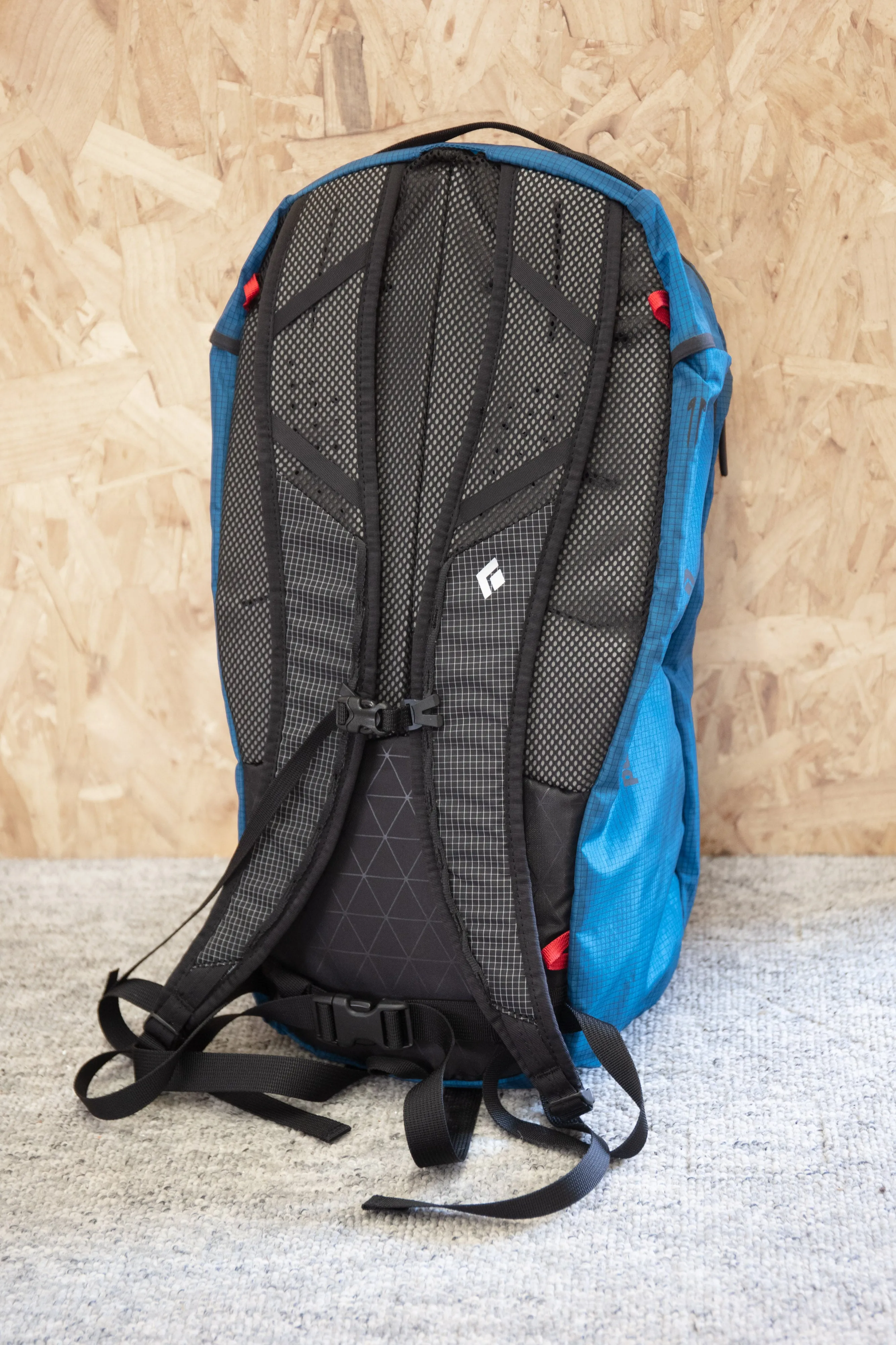 Black Diamond - Trail Zip 18 Backpack
