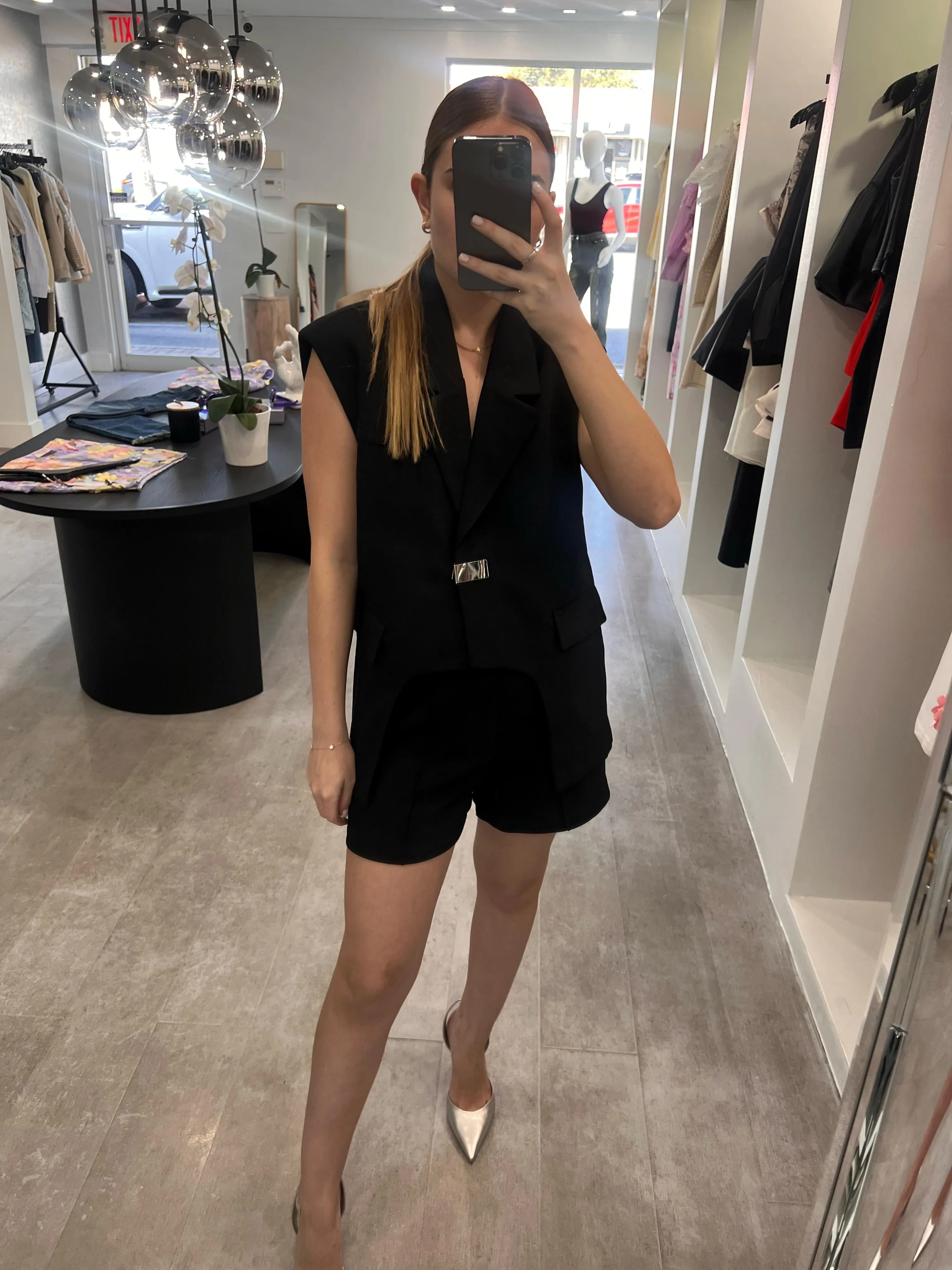 BLACK STRUCTURED SET