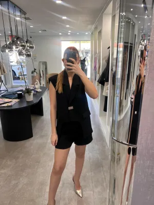 BLACK STRUCTURED SET