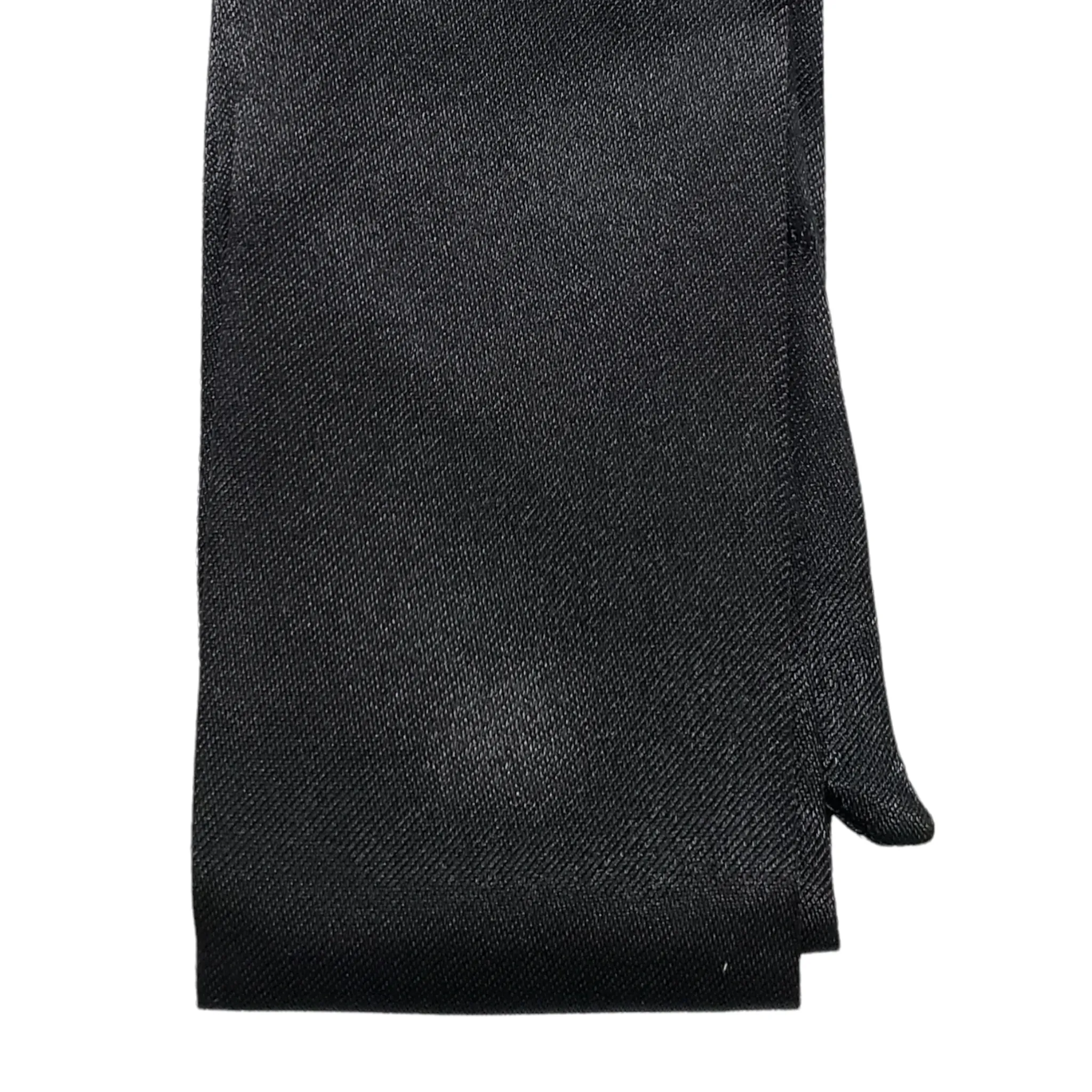 BT Silky Edge Laying Scarf