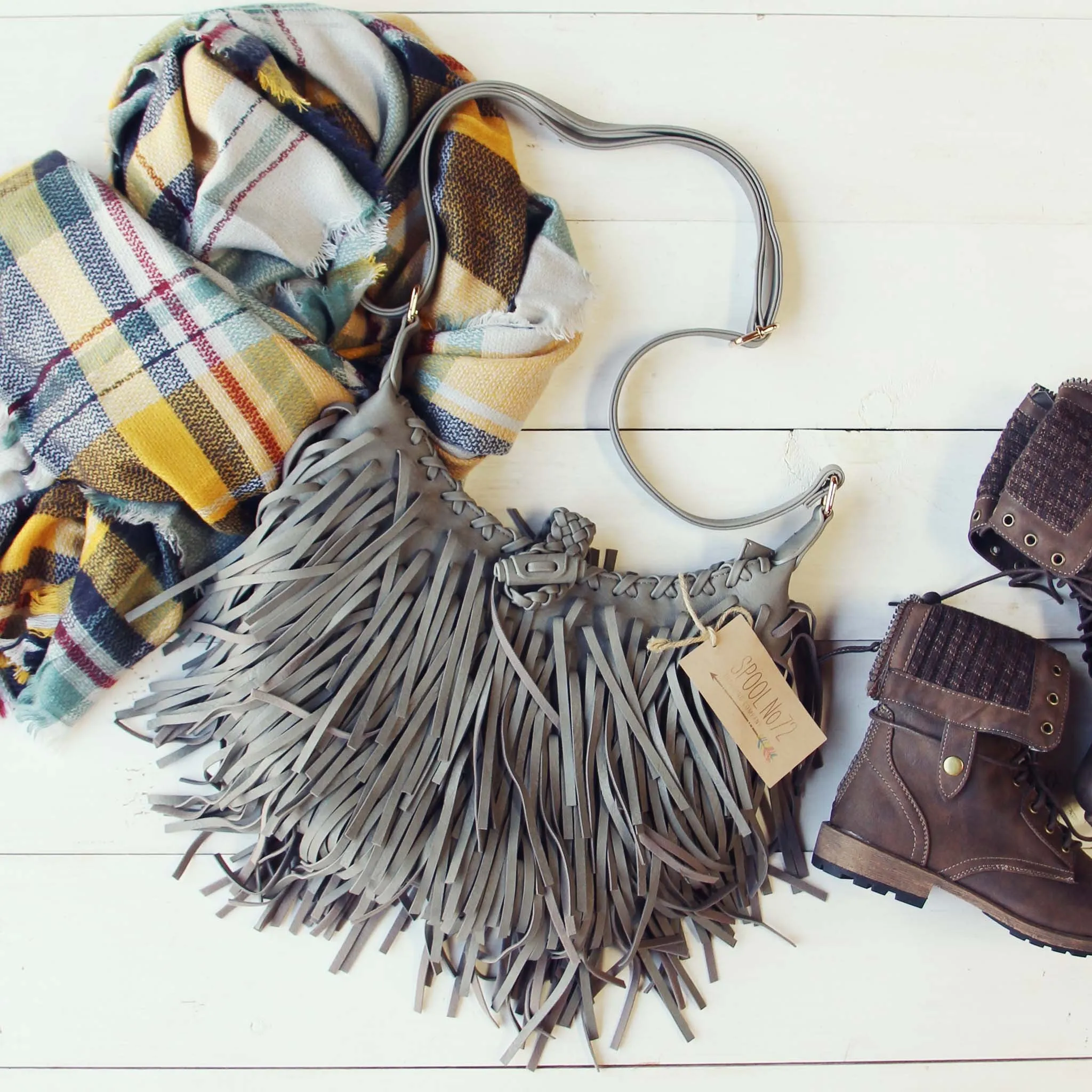 Canyon Fringe Tote in Gray