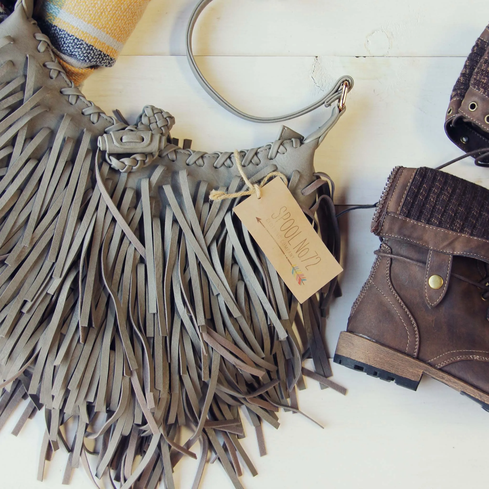 Canyon Fringe Tote in Gray