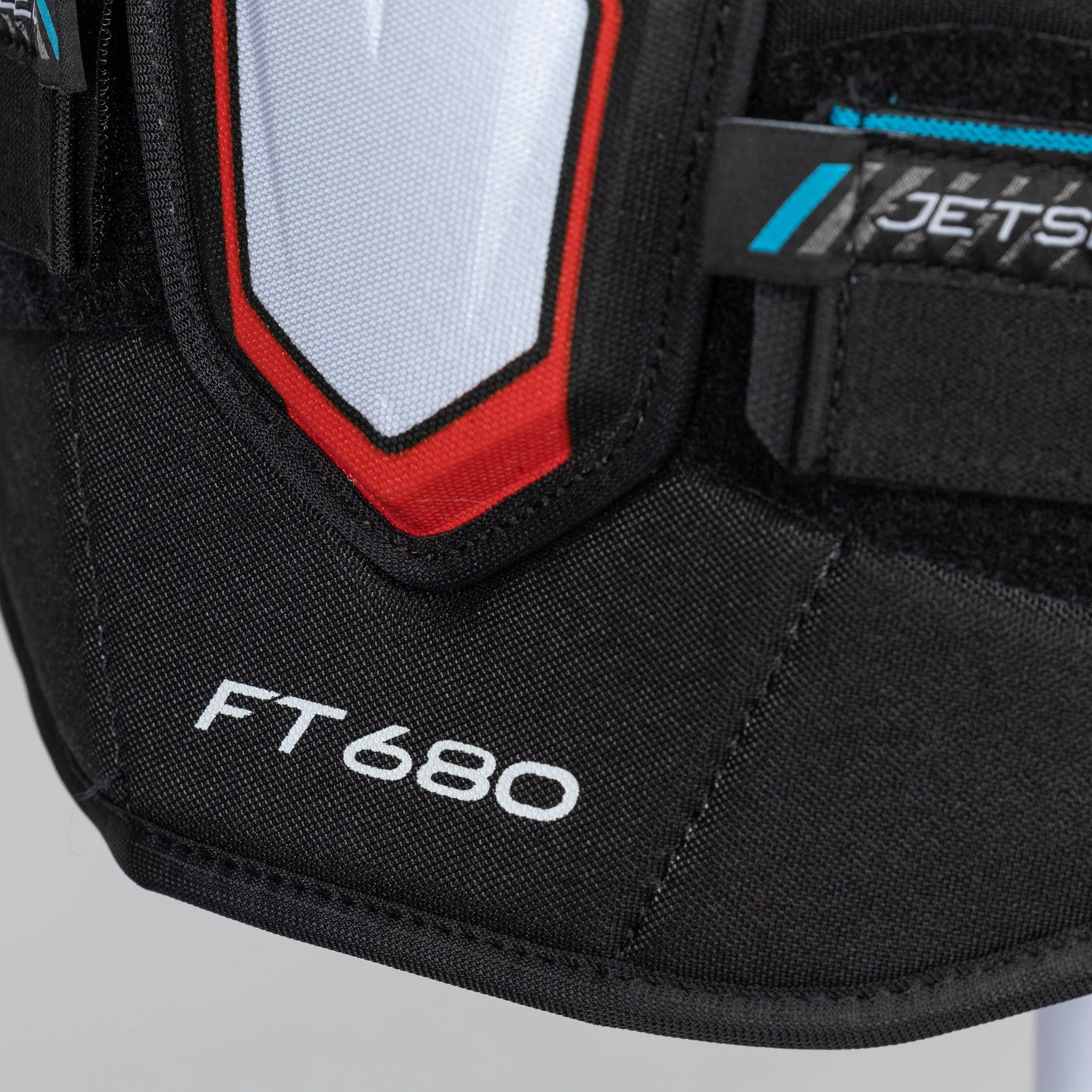 CCM Jetspeed FT680 Junior Hockey Shoulder Pads