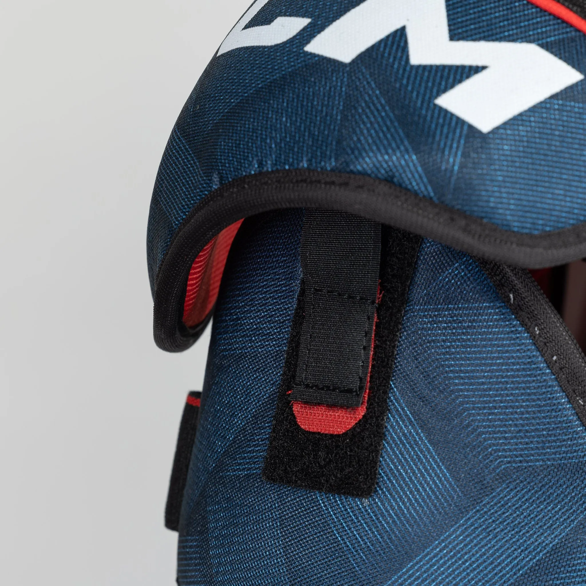 CCM Next Youth Hockey Shoulder Pads