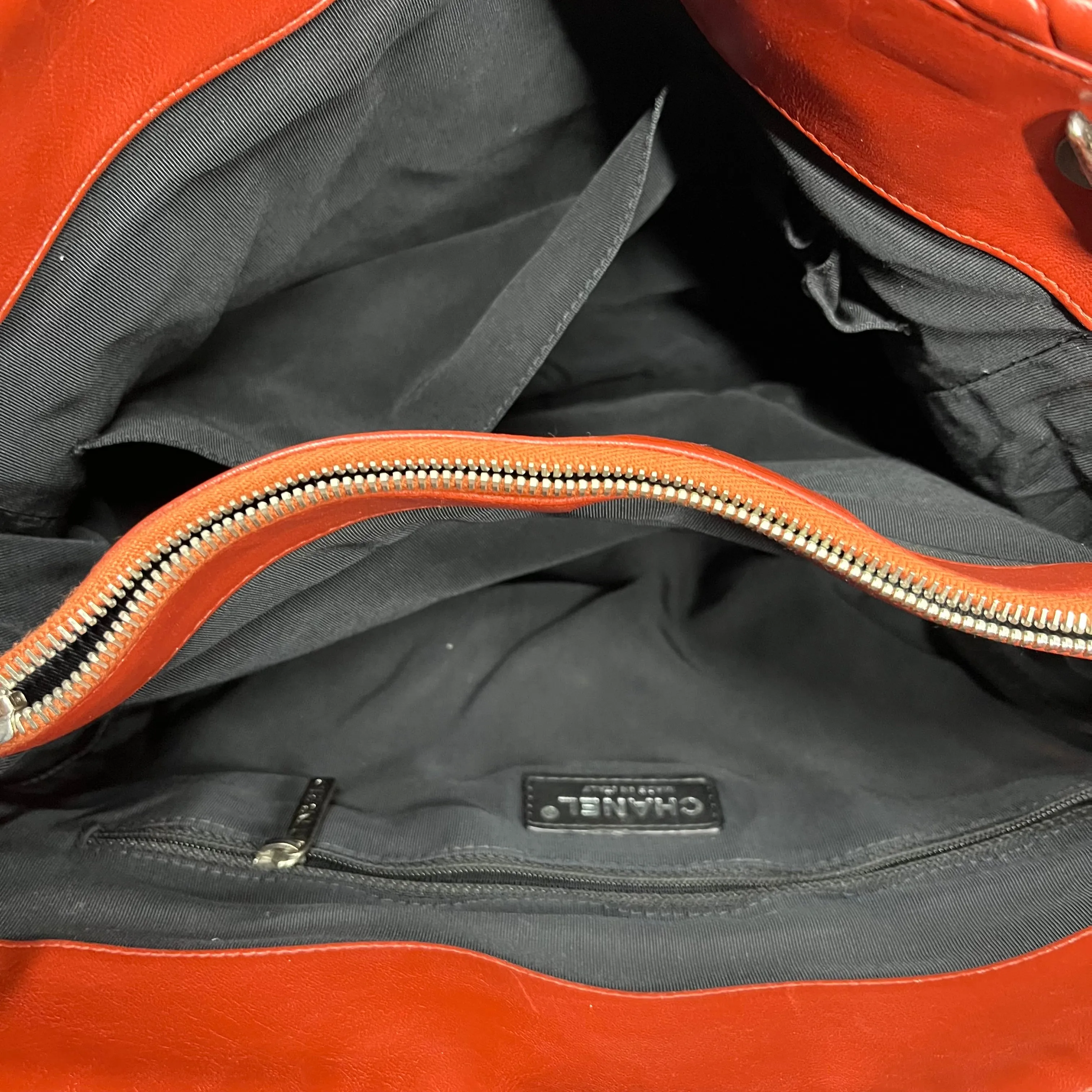 CHANEL New Bubble Red Lambskin Leather Tote TS3910