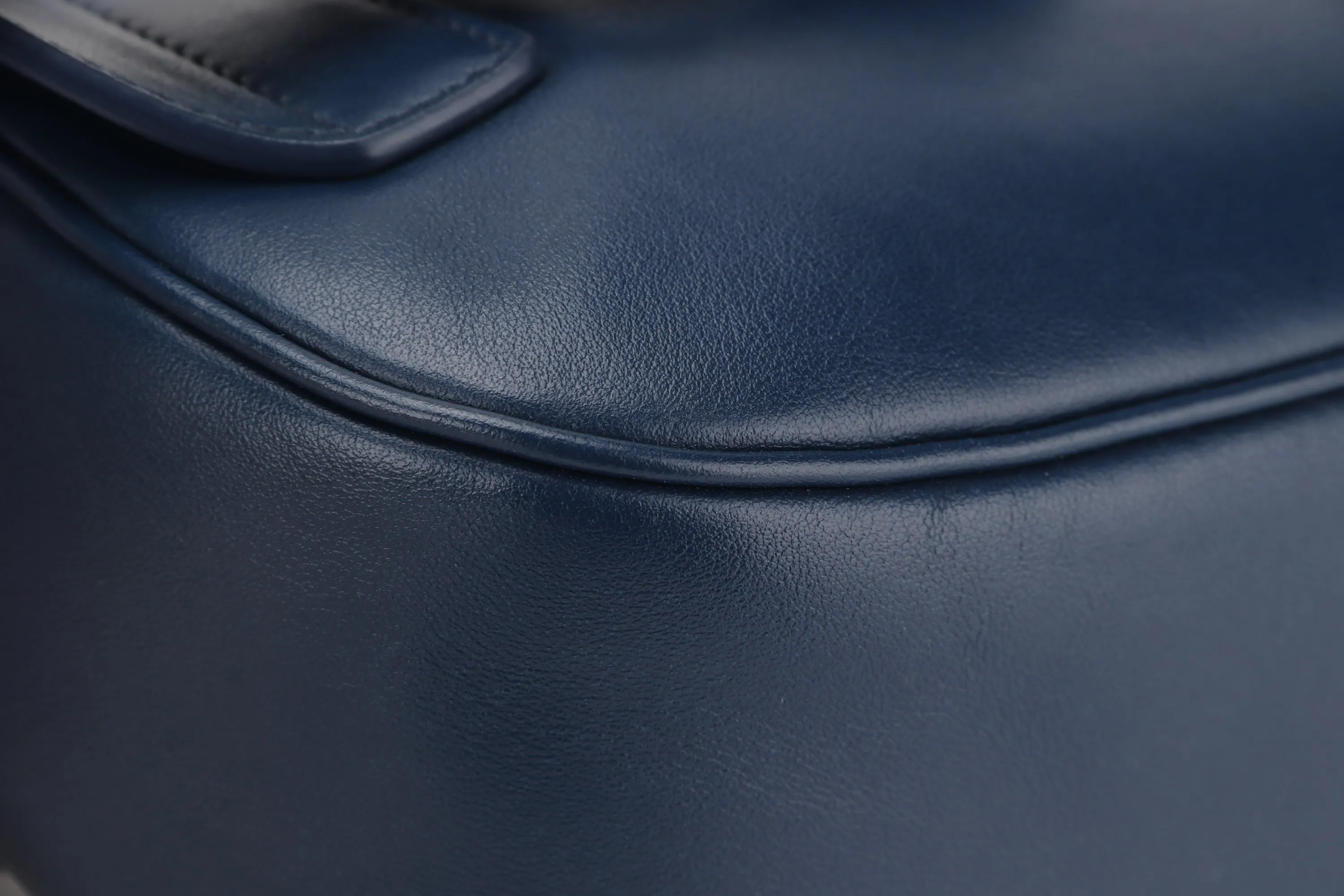 CHRISTIAN DIOR WORLD TOUR SADDLE BELT BAG (21BO.0241) DIOR HOMME OBLIQUE MONOGRAM & SGN NAVY BLUE GALAXY CALF LEATHER BRUSH SILVER HARDWARE, WITH DUST COVER