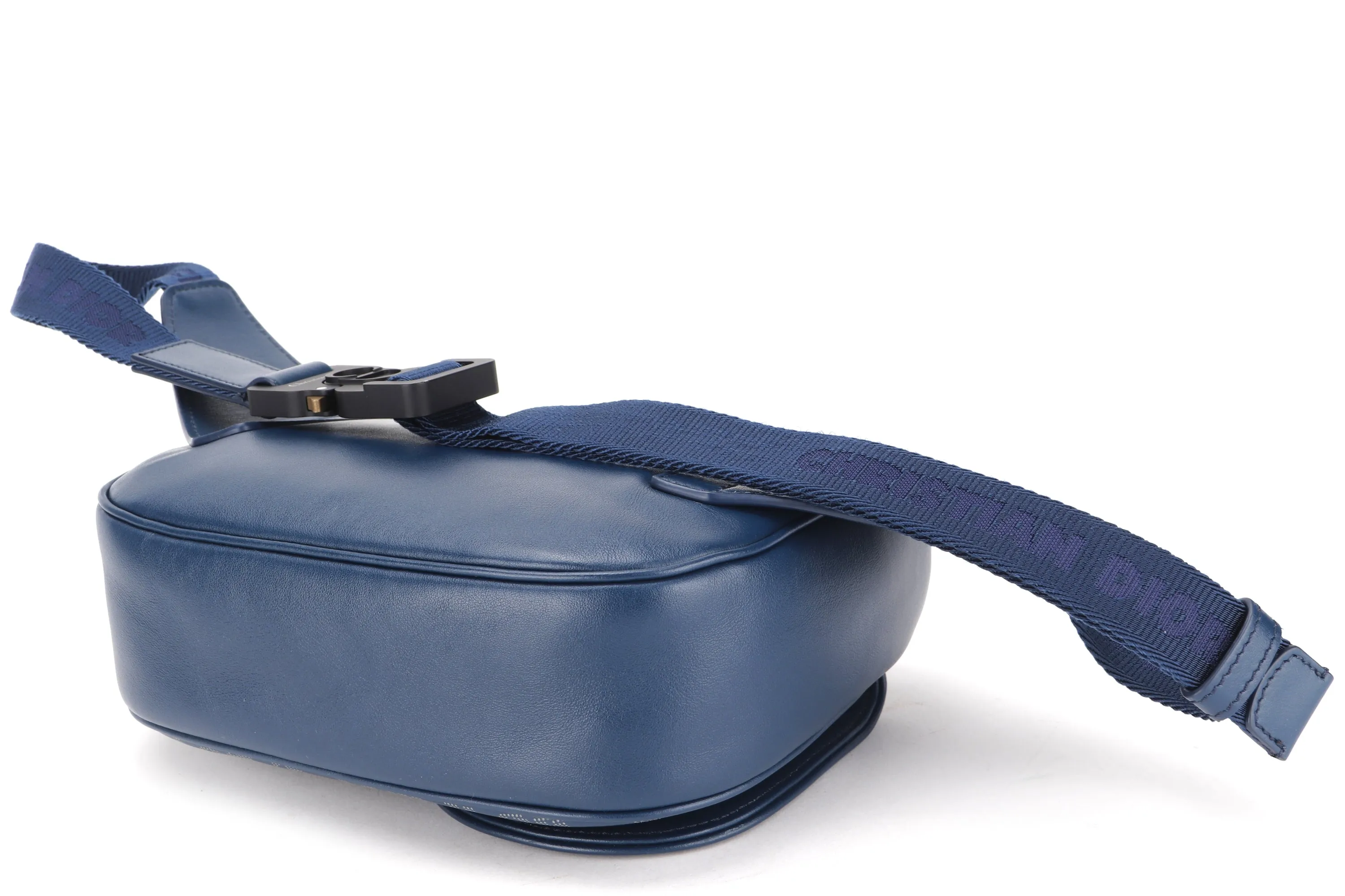 CHRISTIAN DIOR WORLD TOUR SADDLE BELT BAG (21BO.0241) DIOR HOMME OBLIQUE MONOGRAM & SGN NAVY BLUE GALAXY CALF LEATHER BRUSH SILVER HARDWARE, WITH DUST COVER