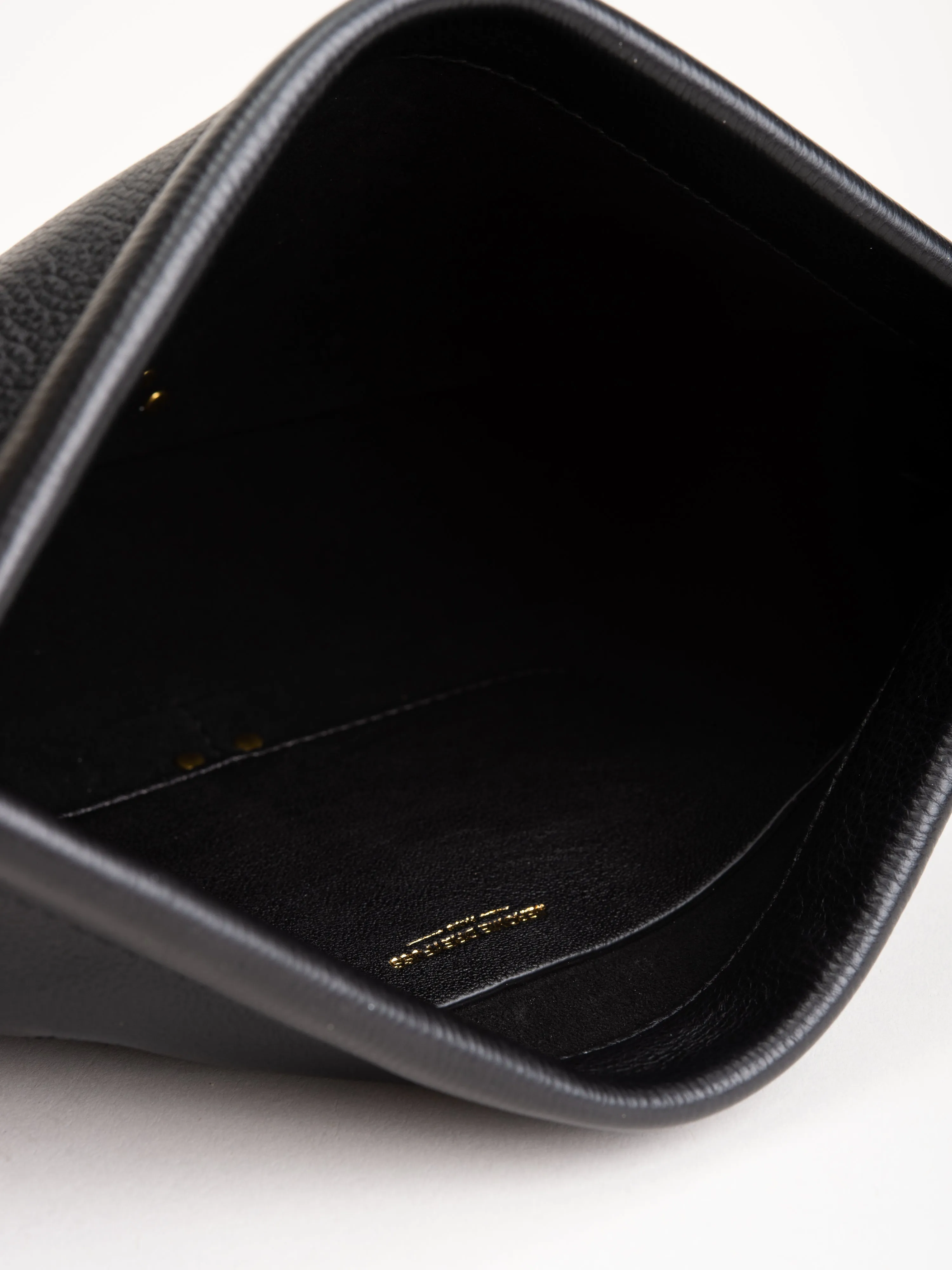 clic clac clutch - noir brass