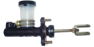 Clutch Master Cylinder Isuzu Kb24,24Le 2.3P Swb 4X2 / Kb29 2.3P Lwb 4X2 / Kb44,44Le 2.3P 4Zd1 Swb 4X4 / Kbd23,23Le 2.5D 4Ja