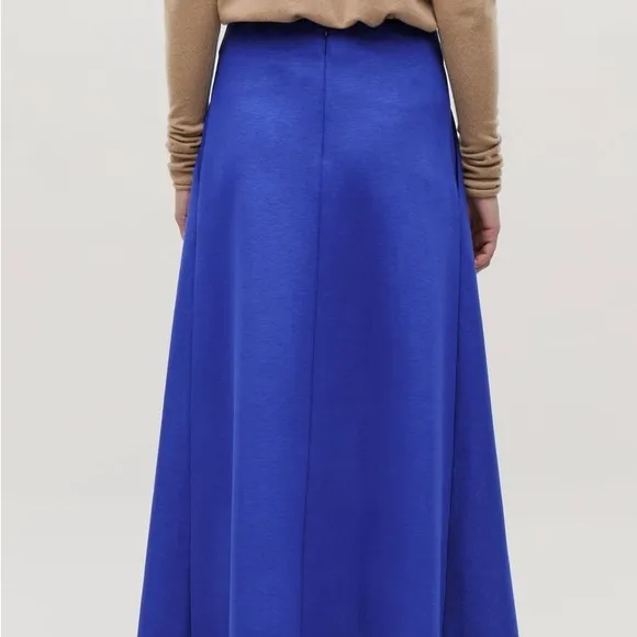 COS Cut-Out Long Jersey Skirt Royal Blue. Size M