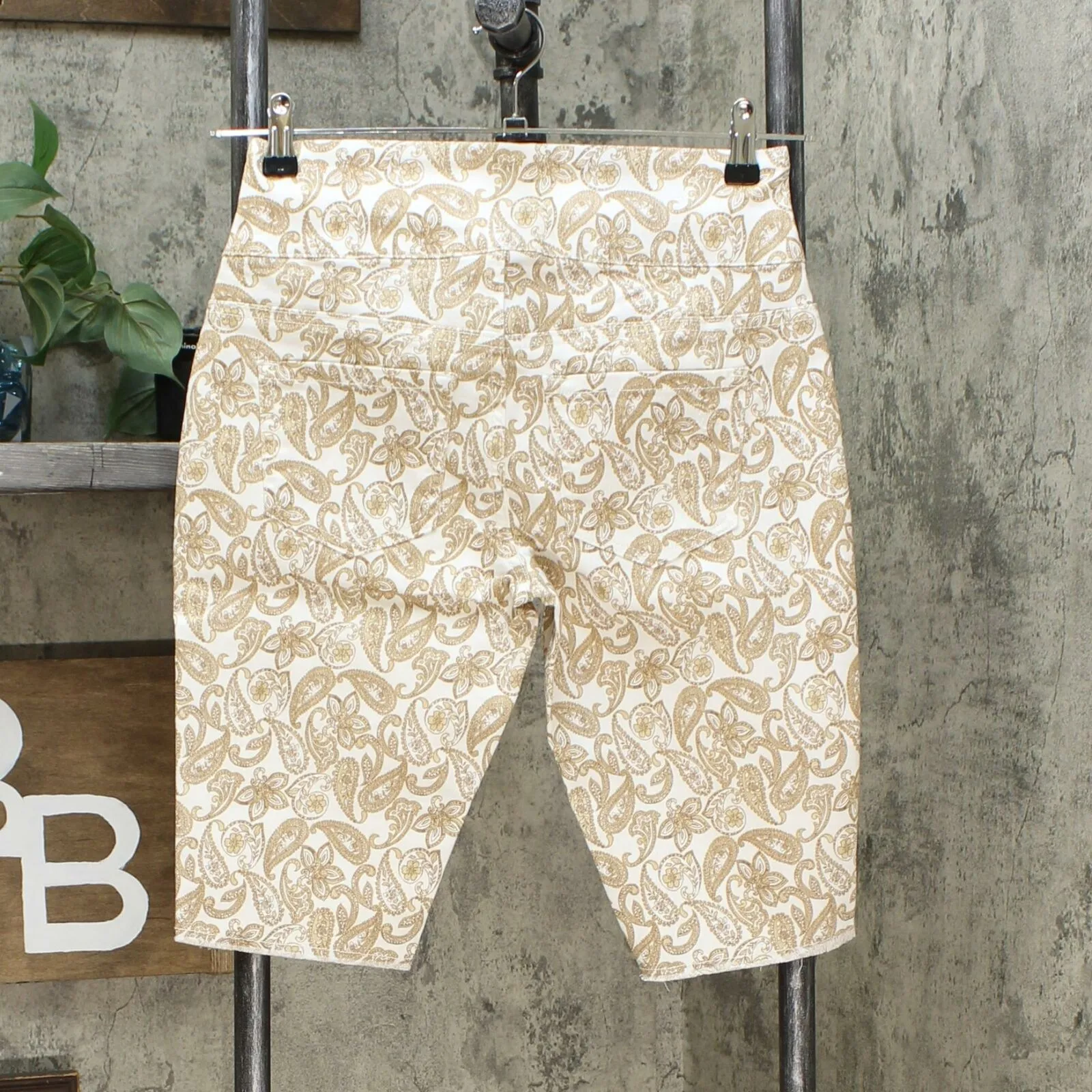 DG2 by Diane Gilman Women's Petite Classic Stretch Pull On Bermuda Shorts