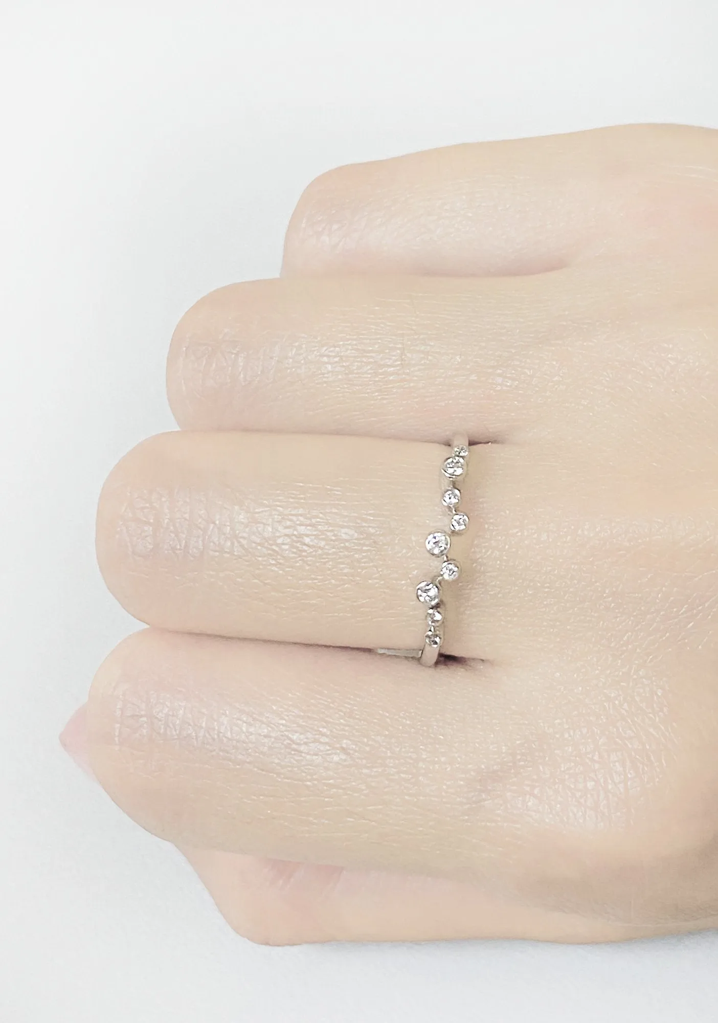 Diamonds Ring R37616