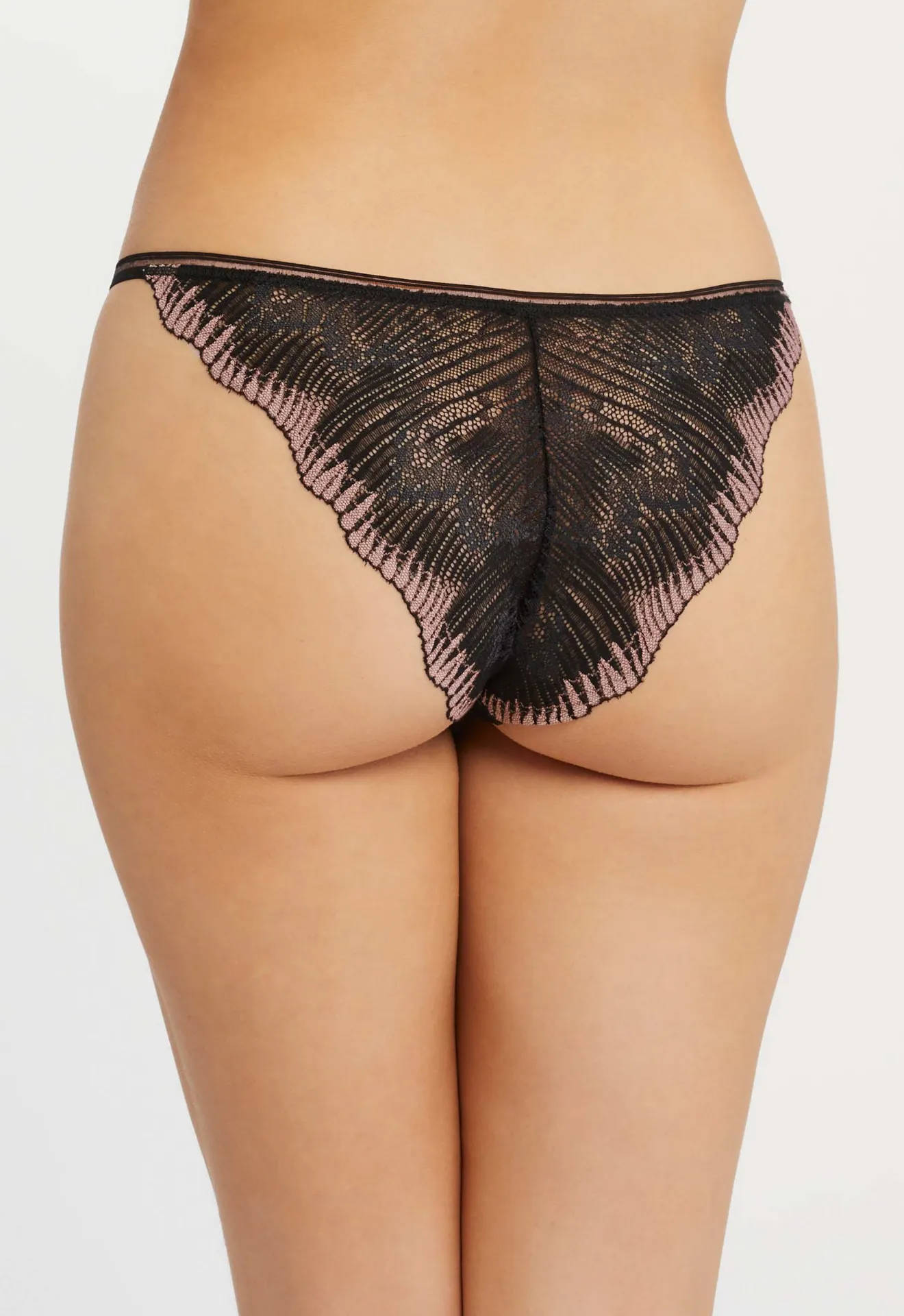 Dolce Vita Lace Cheekini In Black & Boom- Montelle