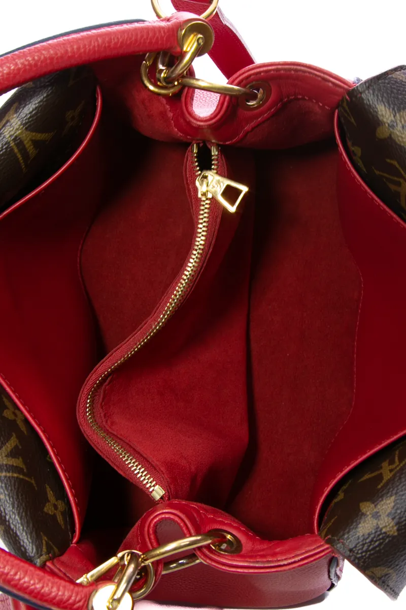 Double V Bag