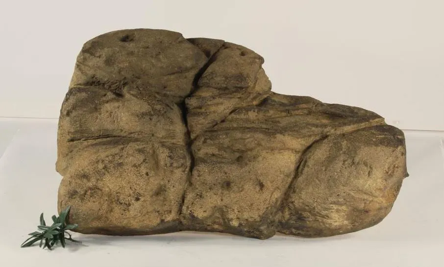 Edge Rock - ER-011 by Universal Rocks