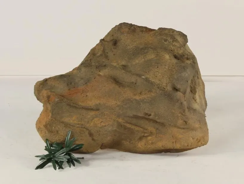 Edge Rock - ER-012 by Universal Rocks