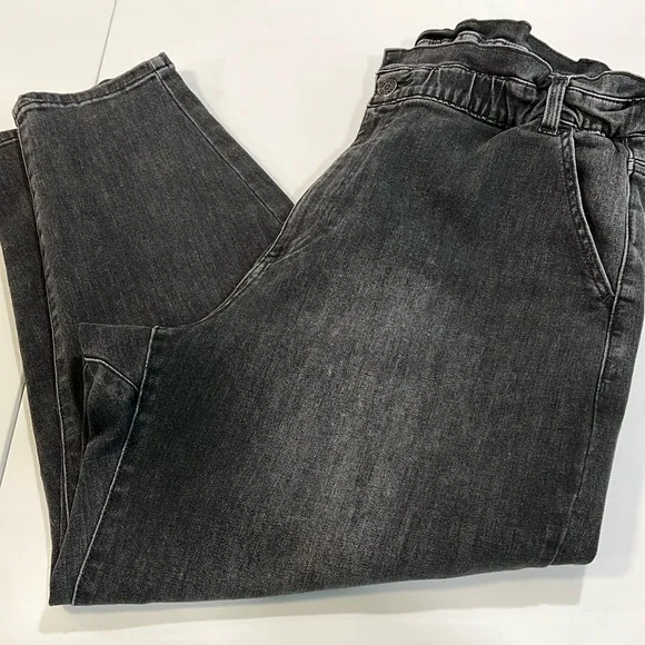 Gap - XL, black/gray paper bag waist, high rise jeans