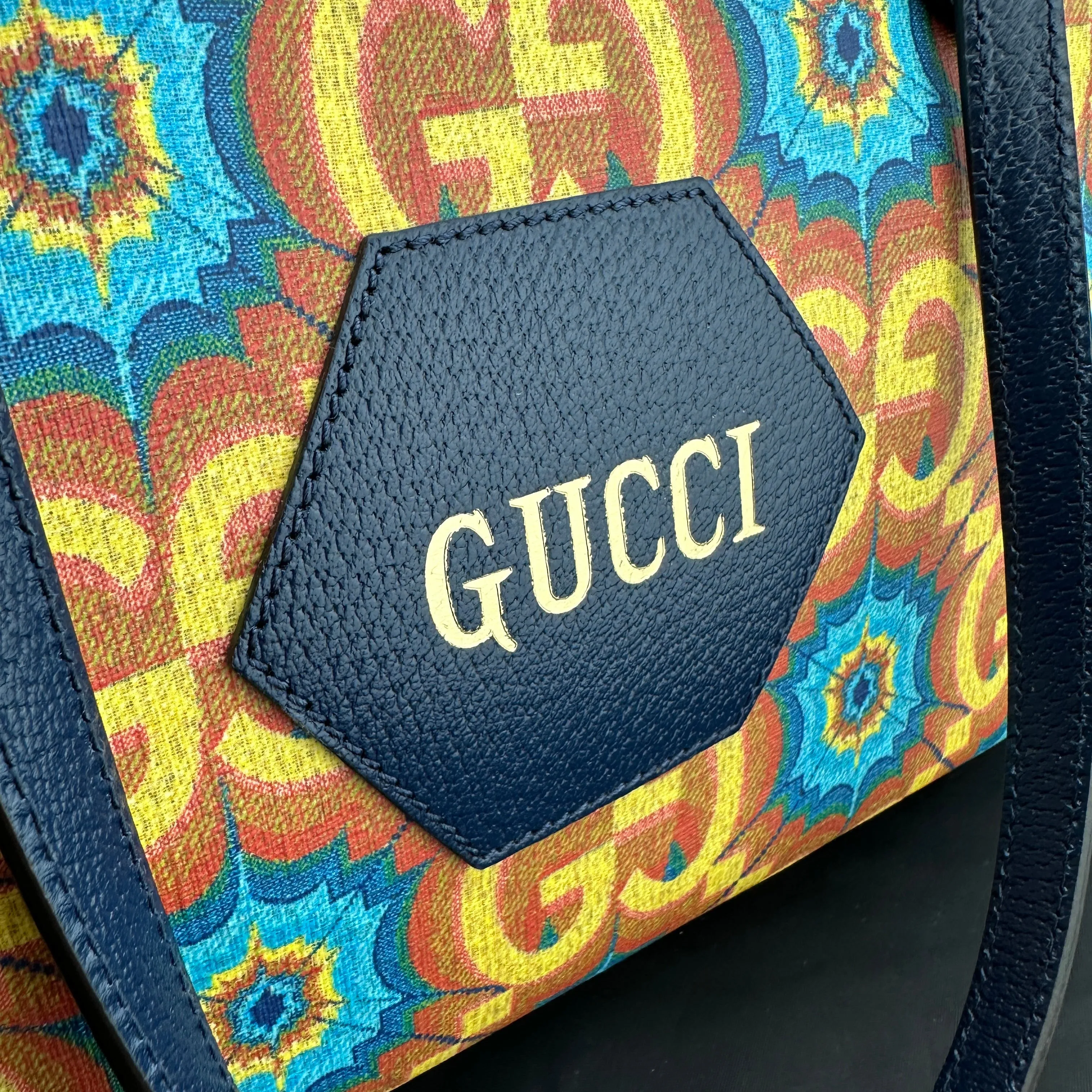 Gucci 100 Ophidia Medium Tote Bag