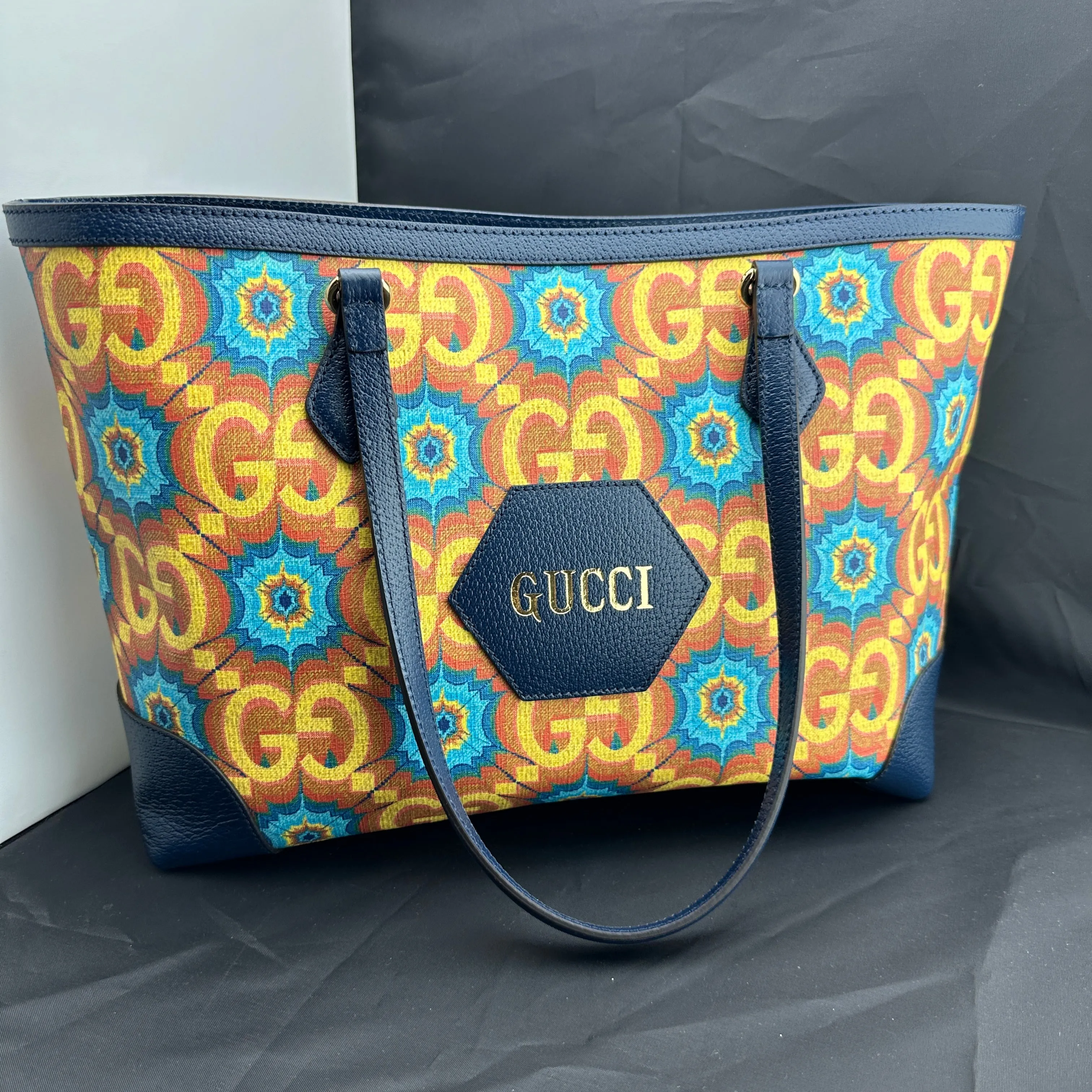 Gucci 100 Ophidia Medium Tote Bag