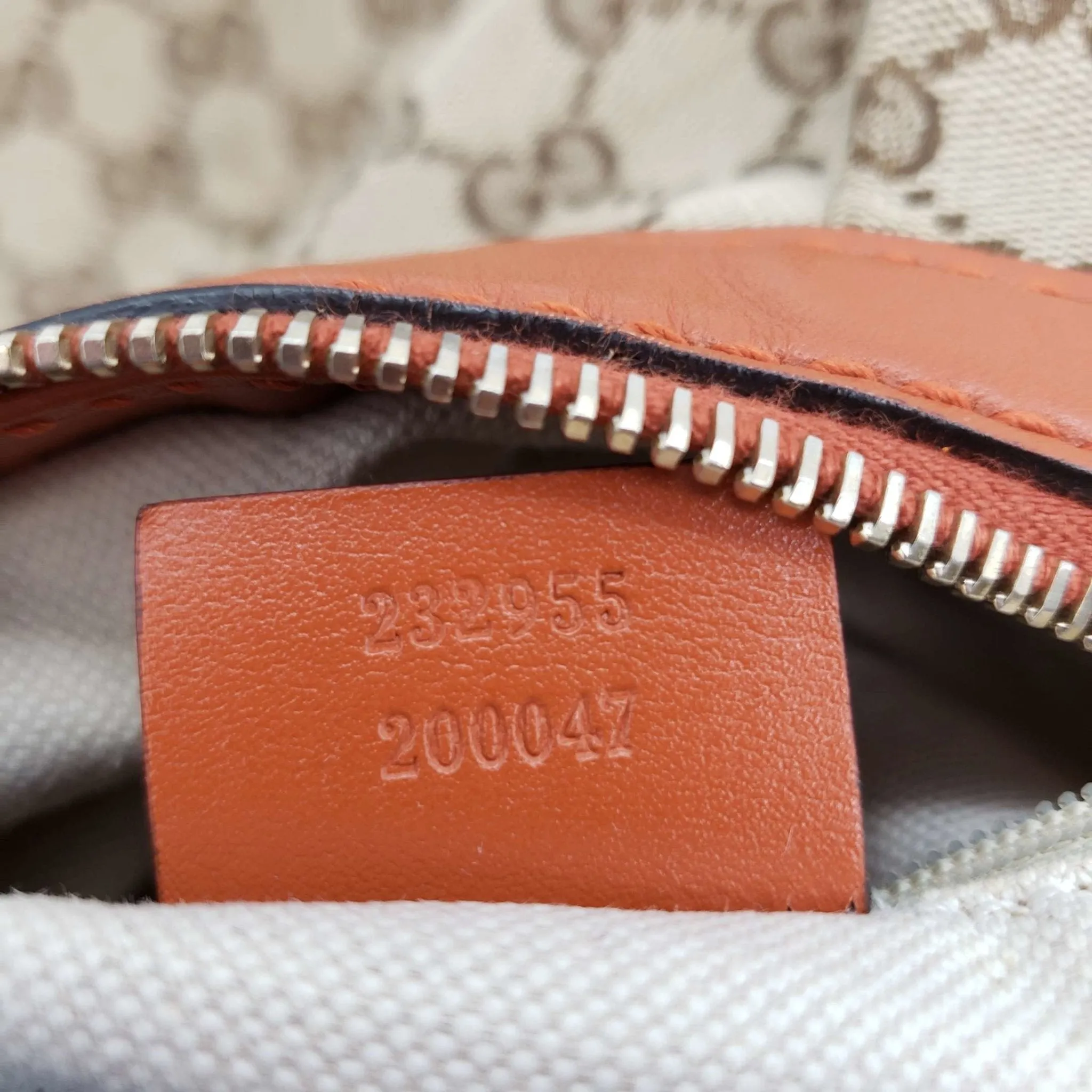 Gucci GG Sukey Shoulder Bag