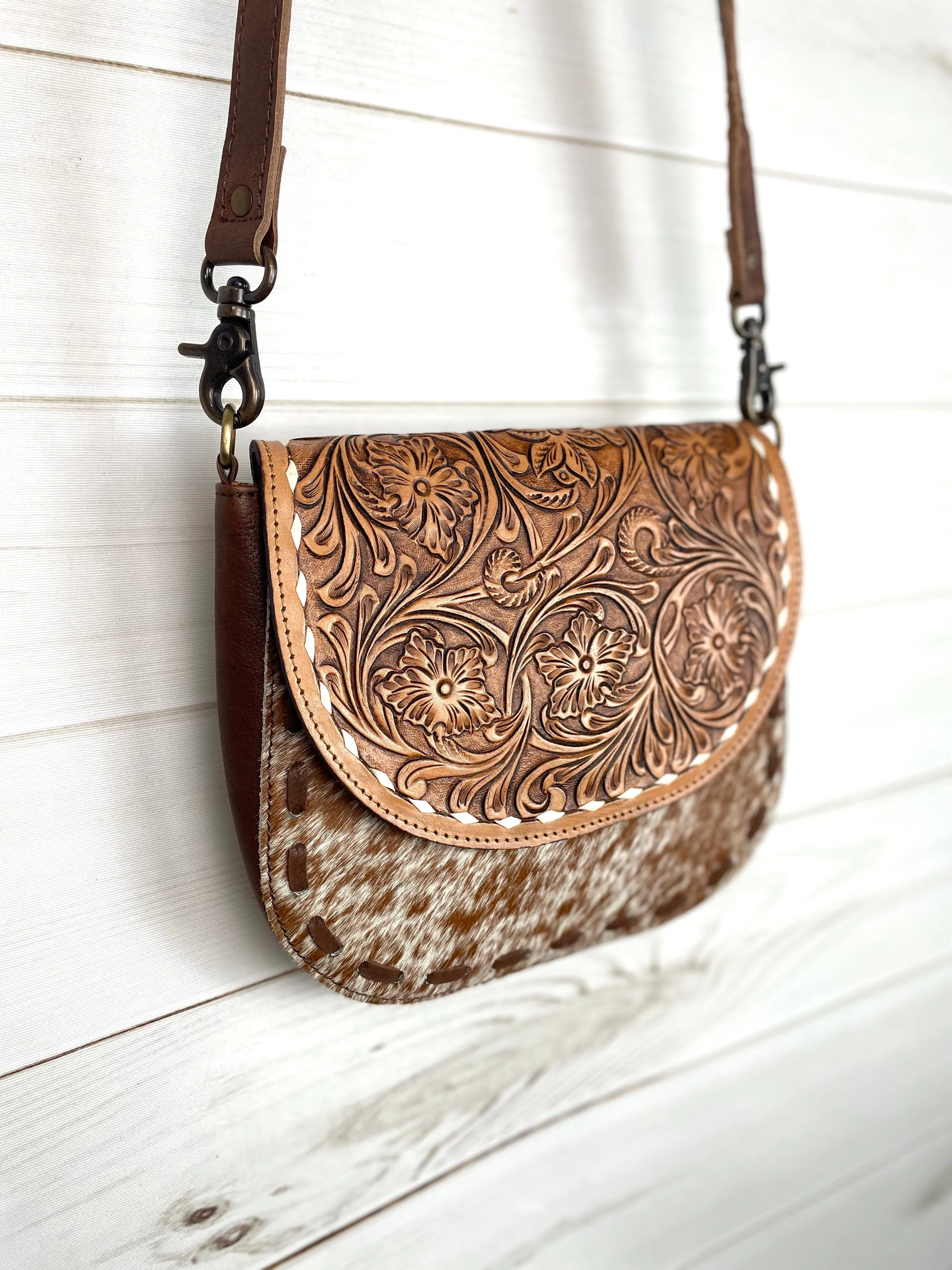 Hide Buckstitch Leather Saddle Bag Style Handbag
