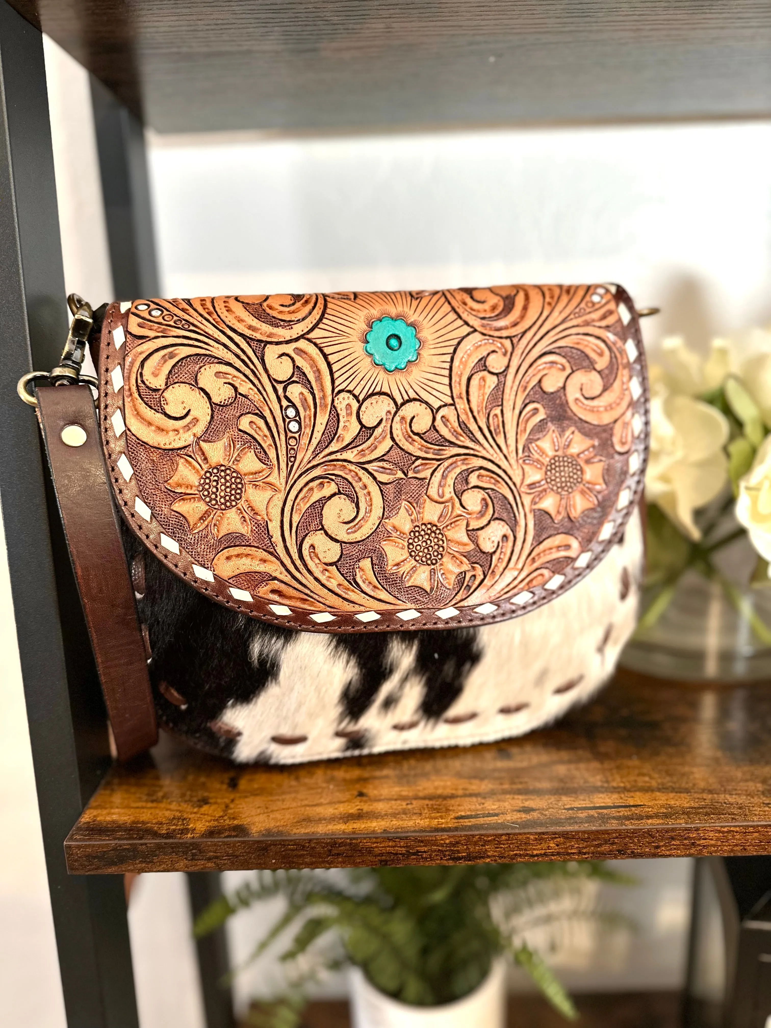 Hide Buckstitch Leather Saddle Bag Style Handbag
