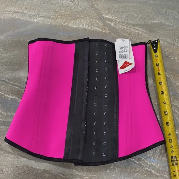 High compression Waist Trainer Size M
