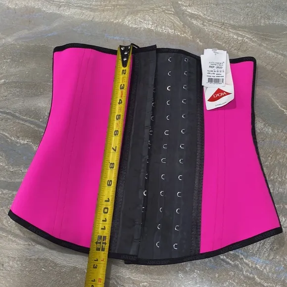 High compression Waist Trainer Size M