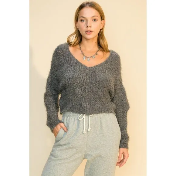 HYFVE WOMENS GREY SOFT FUZZY V-NECK SWEATER SZ: S/M/L