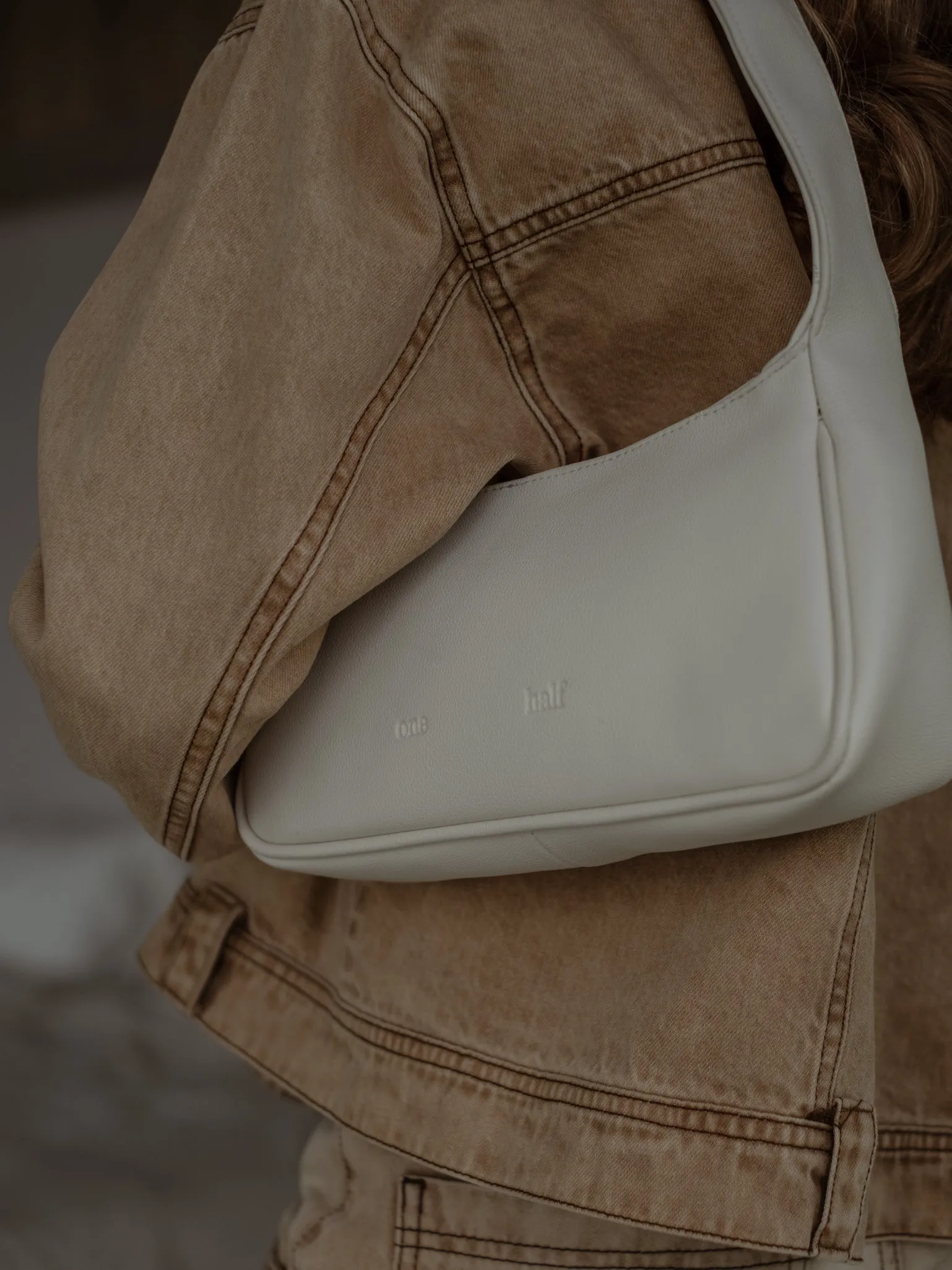 IT SHOULDER BAG  - CREAMY