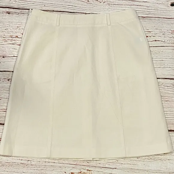 J. McLaughlin White Button Front Skirt Sz 8