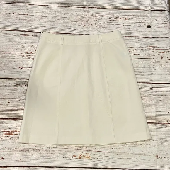 J. McLaughlin White Button Front Skirt Sz 8