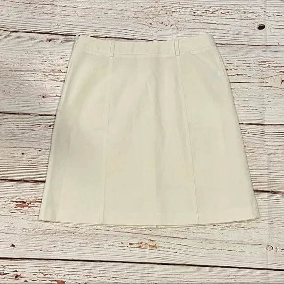 J. McLaughlin White Button Front Skirt Sz 8